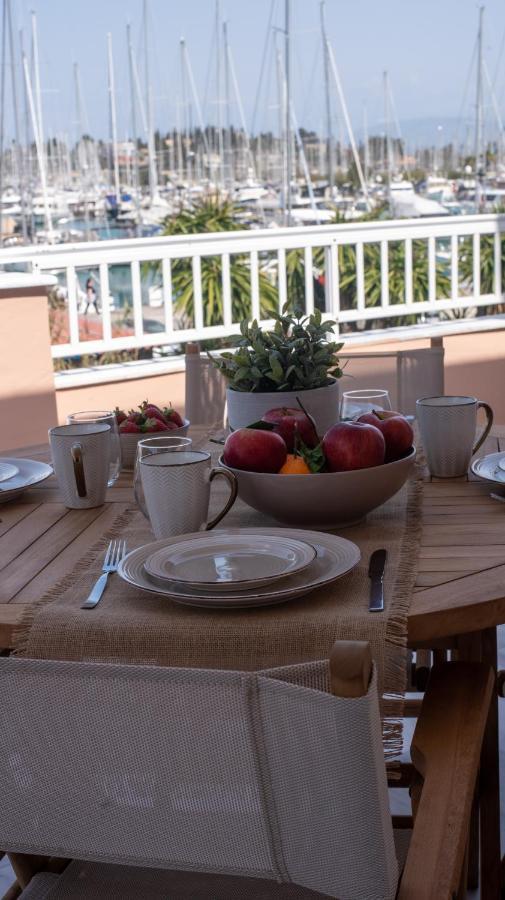 Christina'S Apartment 库托卡利恩 外观 照片